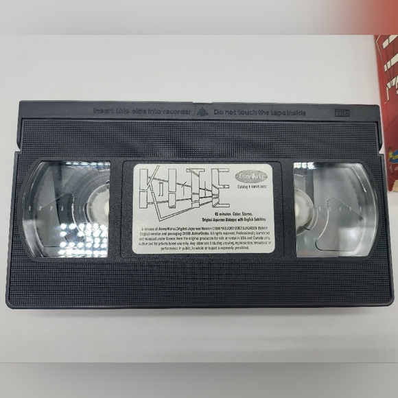 Kite - VHS - Anime Works - English Language dialog - RARE Excellent Shape! - Picture 6 of 7